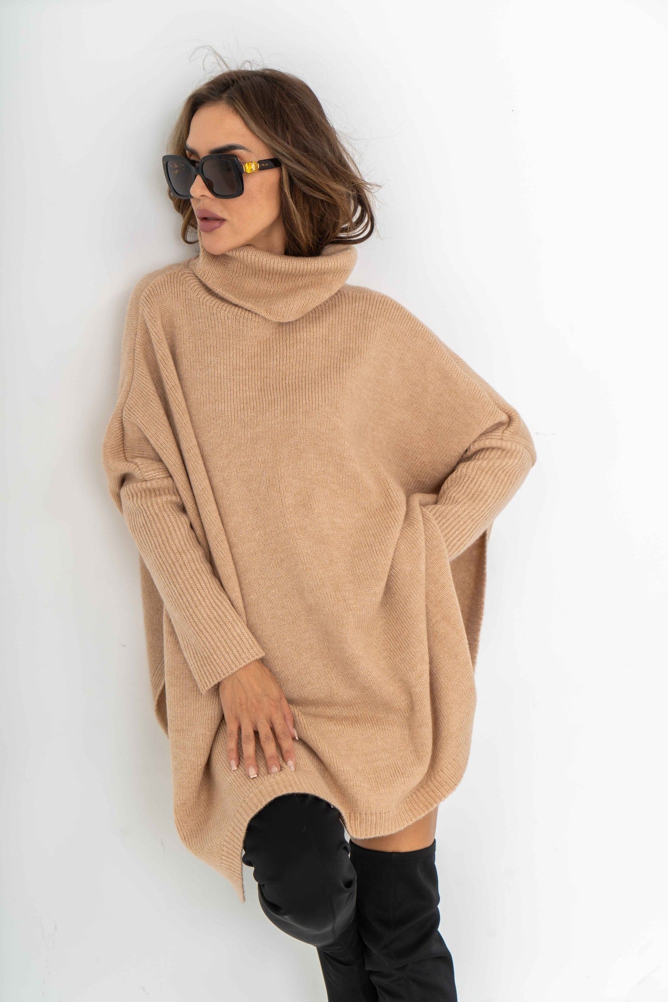 Pletený sveter s rolákom Dalia camel